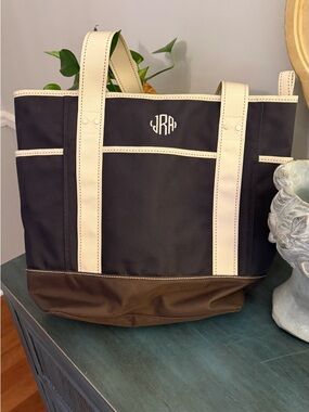 Lands’ End boat and tote black nylon bag